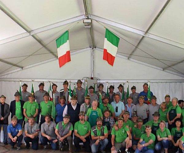 Rencountro di s alpeun Alpini Saint Christophe