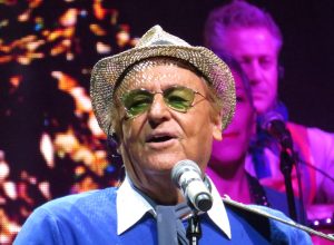 Renzo Arbore ad Aosta.