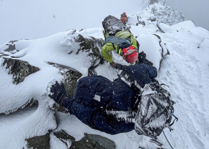 Soccorso a due alpinisti vietnamiti sul Cervino