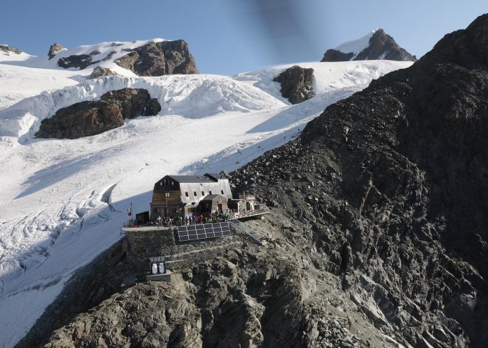 Rifugio Guide di Ayas Vertical Mezzalama