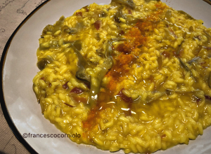 Risotto carciofi curcuma e crudo di Bosses