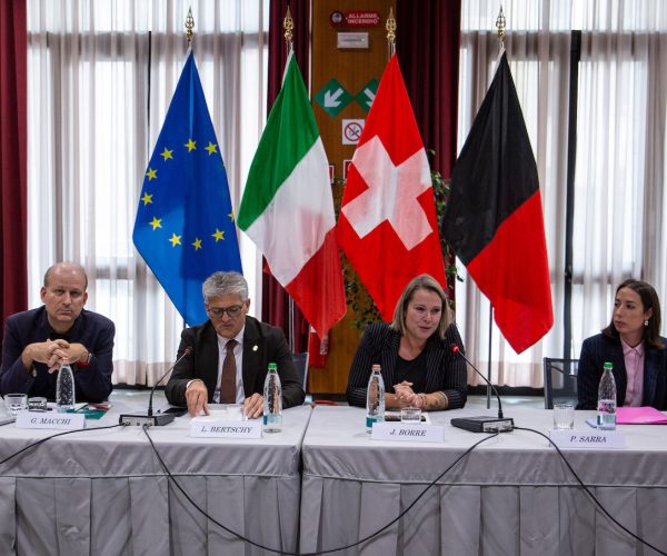 Riunione bilaterale italo svizzera