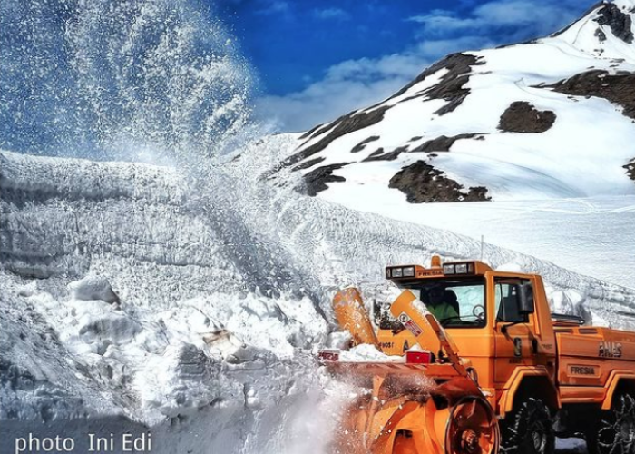 I lavori al Colle del Piccolo San Bernard - Foto Instagram di Iniedi