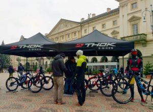 Café de la moto in piazza