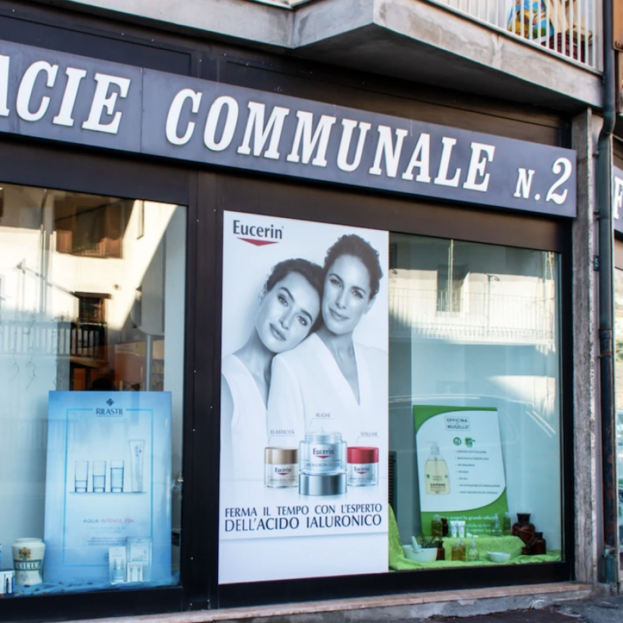 La farmacia comunale 2 di Aosta in corso Ivrea