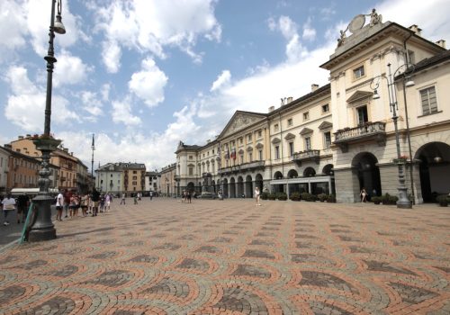 Aosta, Piazza Chanoux