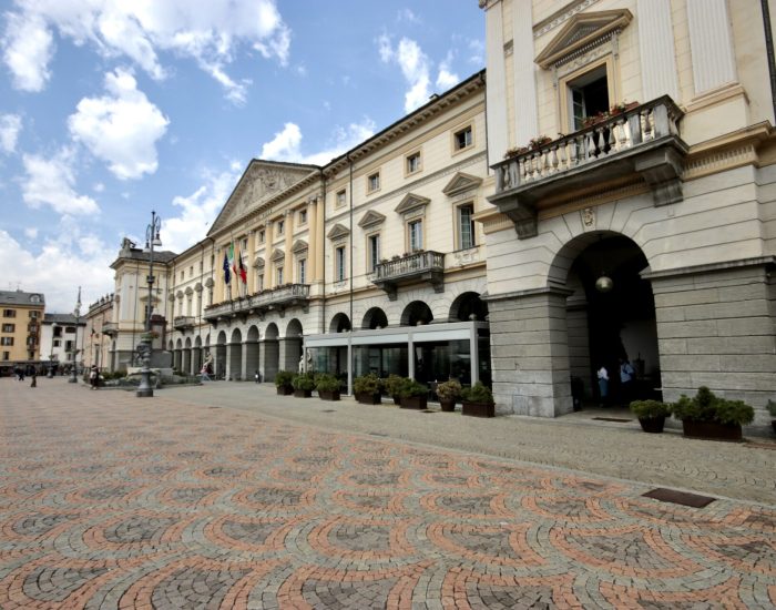 Aosta, Piazza Chanoux