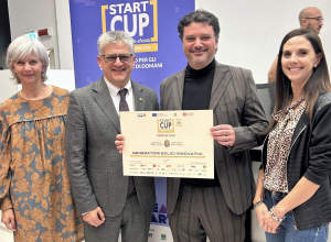 Premiazione StartCup Vda Luca Cretaz