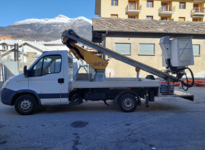 autoveicolo speciale Iveco 35/S