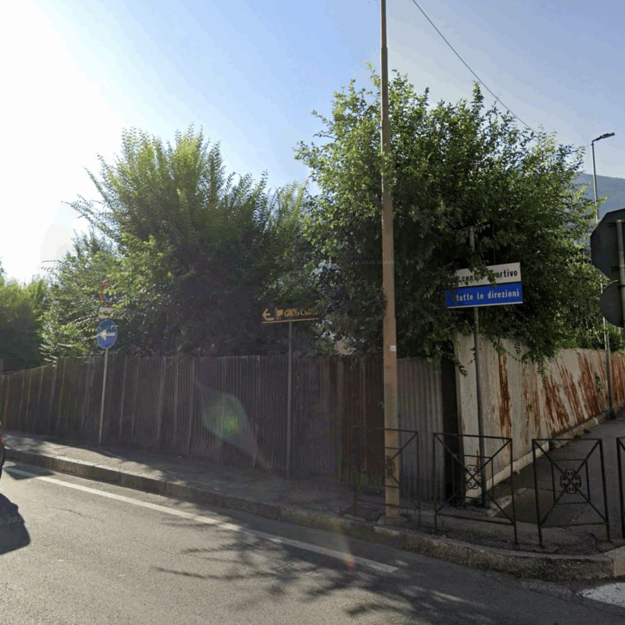 l'area fra via Chambéry e via Lys dove verrà realizzata la nuova palestra