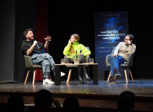 Scroll like share Foto di Daniele Canuto