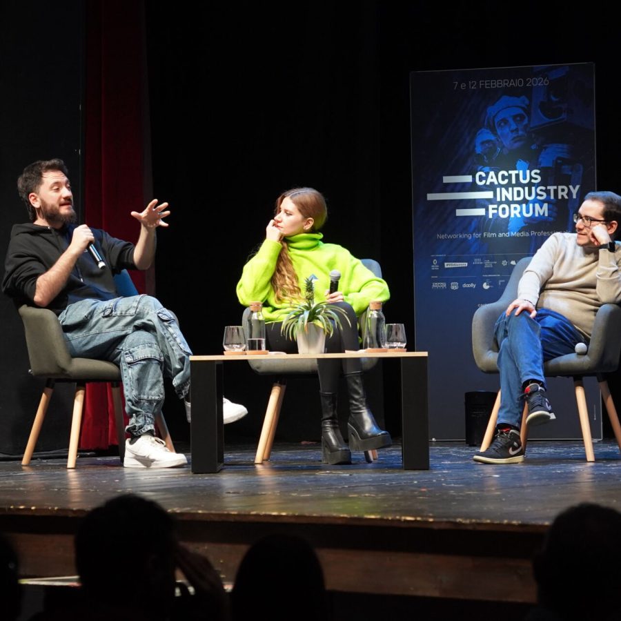 Scroll like share Foto di Daniele Canuto