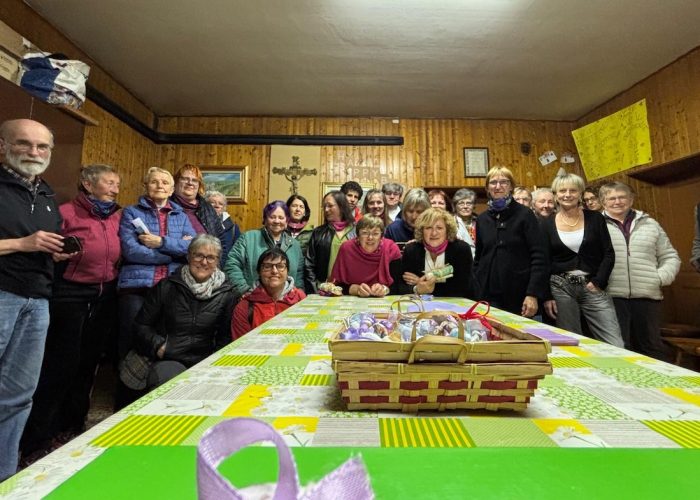 Serata presso la Sala Parrocchiale di Brusson durante la quale alcune Violette hanno raccontato Viola