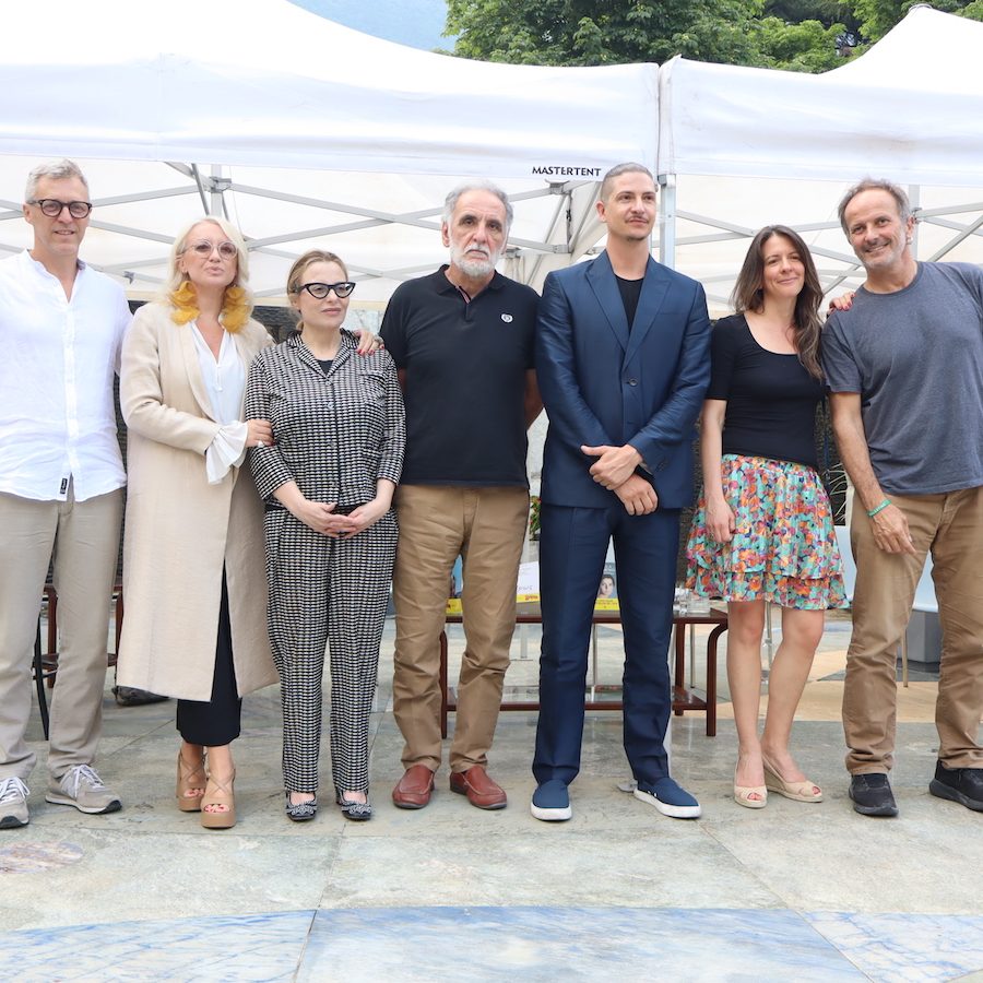 Sindaco Francesco Favre Melania Petriello e i finalisti del Premio Strega da sx a dx Teresa Ciabatti Michele Mari Alcide Pierantozzi Elena Rui Matteo Nucci Foto Alice Dufour