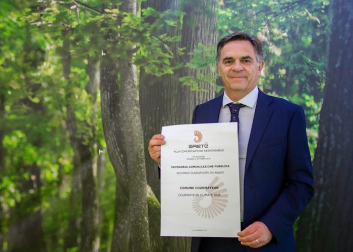 Sindaco Rota con premio Areté