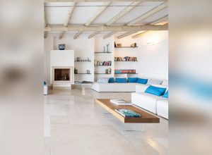 Soggiorno con pavimento in Biancone di Trani - ristrutturare casa - ristrutturazione