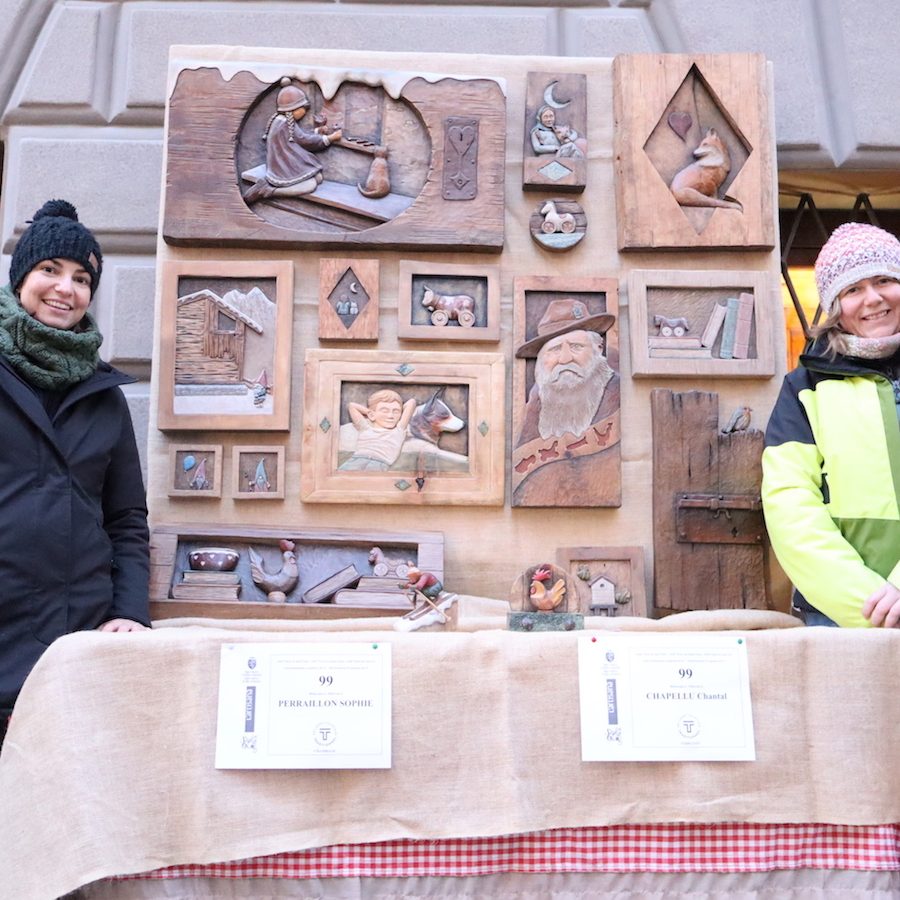 Sophie Peraillon e Chantal Chapellu (da sx a dx) Fiera di Sant'Orso Foto Alice Dufour