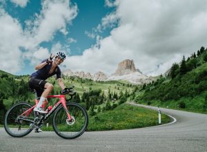 Hervé Barmasse in "Supermaratona". La salita al Giau - Photo Valentina Celest