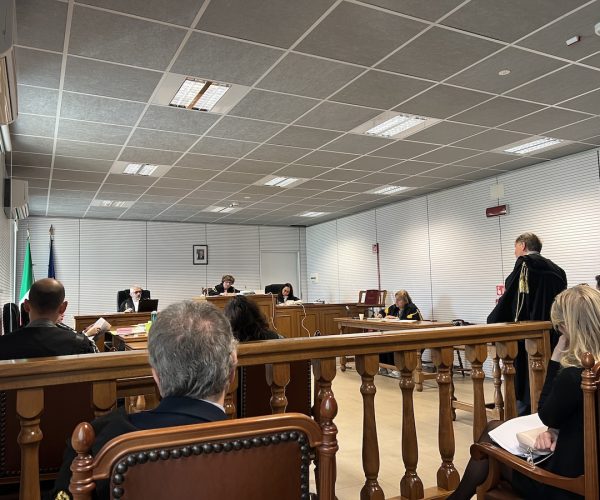 Udienza contributi Arev