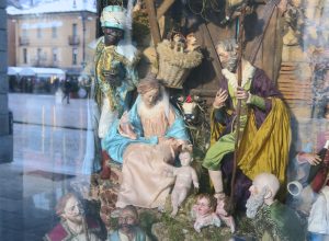 Un particolare del presepe donato dalla Regione Campania