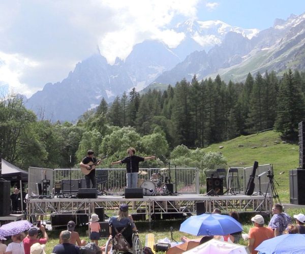 Il concerto di Rondine a Courmayeur per "Da Aosta ai 4mila"