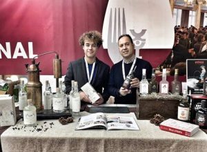 Da Sinistra: Nicolas Bovard e Angelo Sarica delle Distillerie Levi -St.Roch - Ottoz