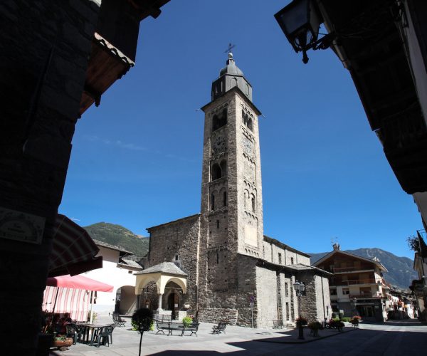 VALLE DAOSTA Chiesa di Morgex foto Enrico Romanzi