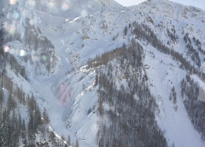 Valanga sul Canale del Vesses