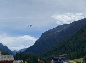 L'intervento del Soccorso alpino alla funivia Sant'Anna di Gressoney-La-Trinité