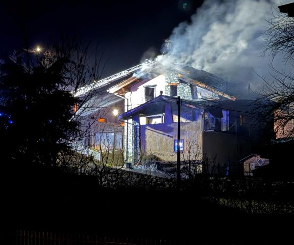 Casa incendiata Pontey