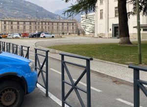 La zona non regolamentata tra via Monte Vodice e piazza della Repubblica