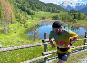 Il vincitore del Pink Trail Flower 2025 Stefano Stradelli