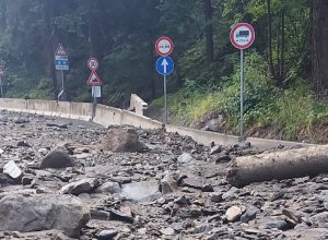 La strada regionale 27 di Cogne chiusa per due frane