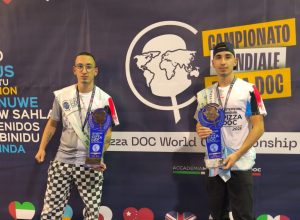 I pizzaioli di Meffry, Francesco e Carlo Cardone, premiati al Campionato mondiale della Pizza DOC