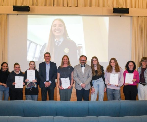 Estelle Dunand e i premiati del concours Abbé Trèves