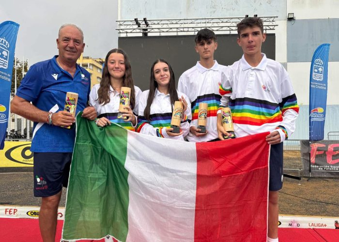 Aline Léger assieme ai compagni Musso, Vercellone e Rinaudo - Foto Federbocce