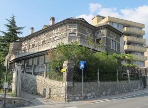 La struttura Caritas di viale Gran S. Bernardo