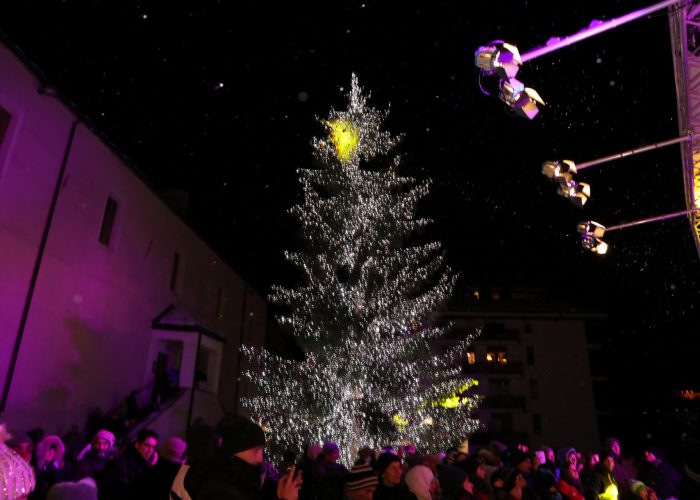 Welcome Winter 2018, l'accensione dell'albero a Courmayeur