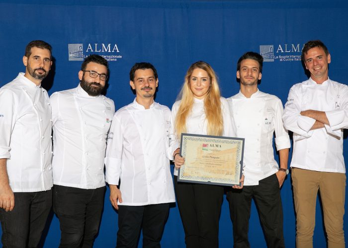 Leyla Peaquin, diplomata Alma