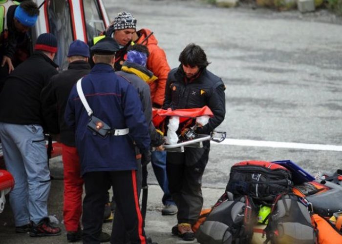 Il recupero delle salme da parte del Soccorso Alpino