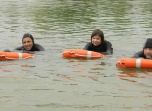 Esercitazione acquatica dei Terranova