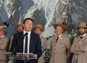 Matteo Renzi con le Guide Alpine