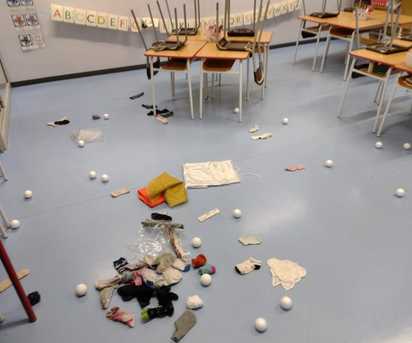 atti vandalici scuola gressan