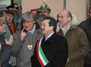 La visita delle autorità tra gli artigiani