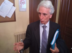L'avvocato Carlo Emanuele Gallo parla per tutti i difensori.