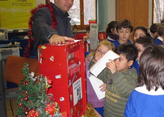 I bambini della scuola elementare di Sant'Orso
