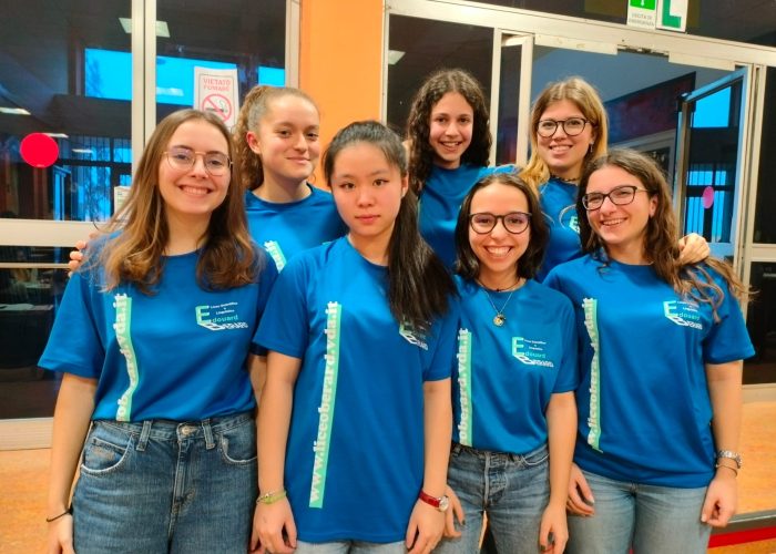 La squadra femminile del Bérard ai campionati matematici