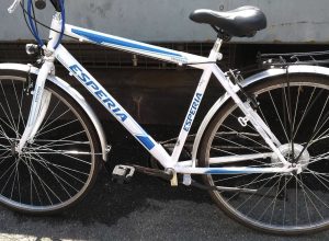 La bici recuperata dalla polizia e ancora senza proprietario