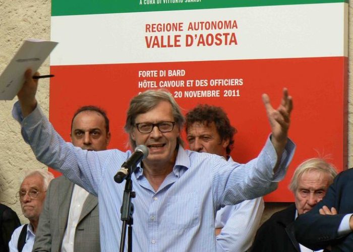 Vittorio Sgarbi presenta l'esposizione