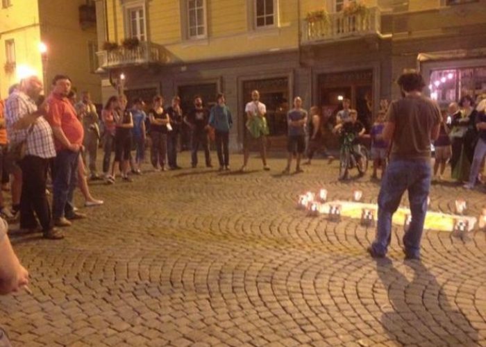 Fiaccolata per la pace in Palestina in piazza Chanoux
